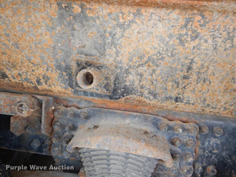 image for item DE0114 2003 Sterling LT7500 dump truck