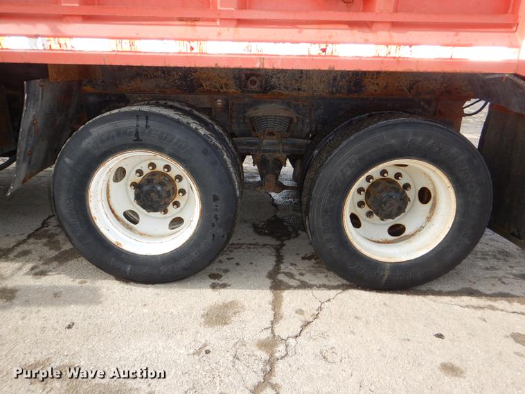 image for item DE0114 2003 Sterling LT7500 dump truck