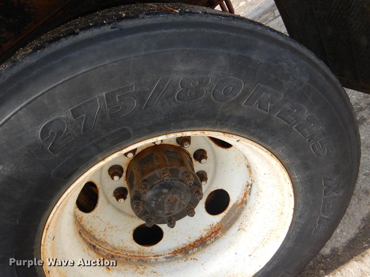 image for item DE0114 2003 Sterling LT7500 dump truck