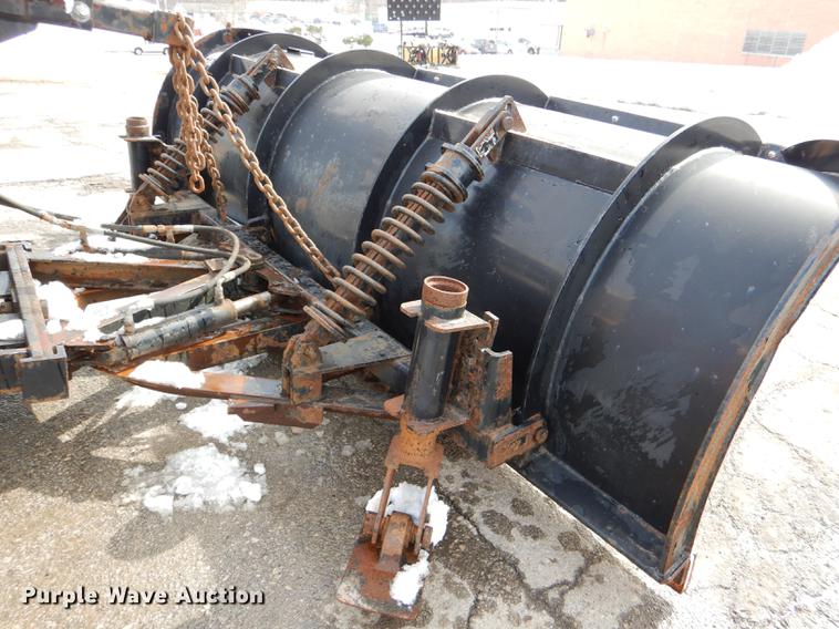 image for item DE0114 2003 Sterling LT7500 dump truck