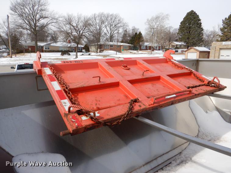 image for item DE0114 2003 Sterling LT7500 dump truck