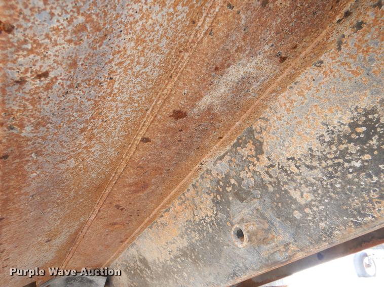 image for item DE0114 2003 Sterling LT7500 dump truck