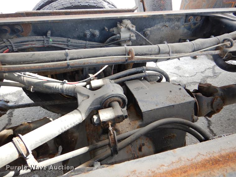 image for item DE0114 2003 Sterling LT7500 dump truck