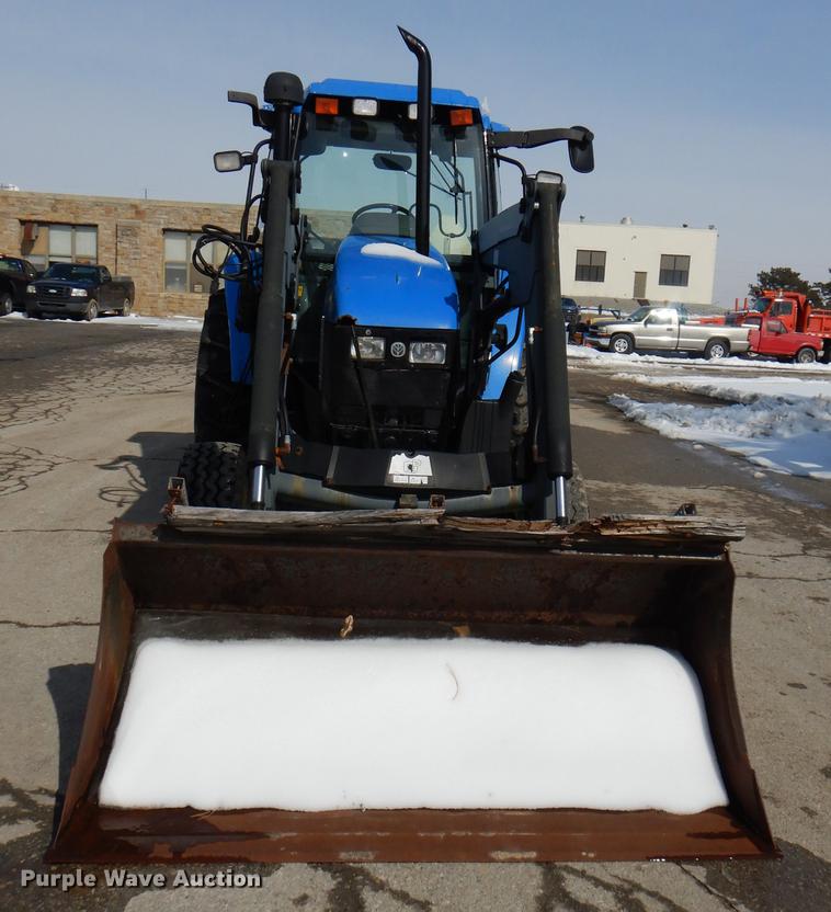 image for item DE0116 2002 New Holland TS100 tractor