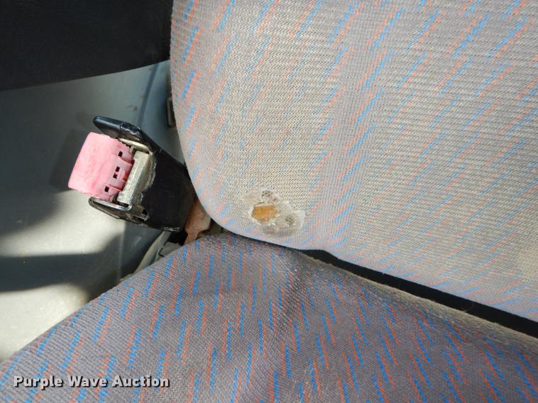 image for item DE0116 2002 New Holland TS100 tractor