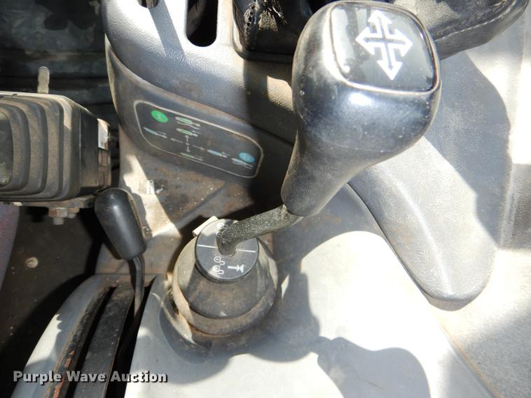 image for item DE0116 2002 New Holland TS100 tractor