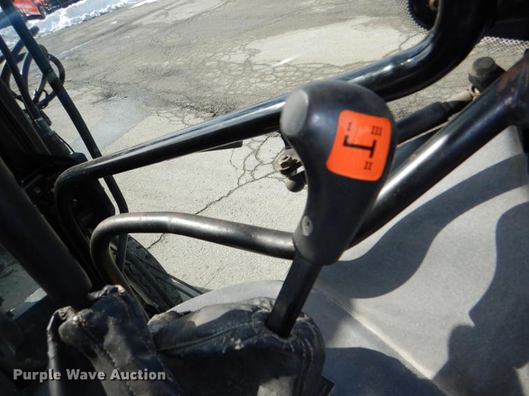 image for item DE0116 2002 New Holland TS100 tractor