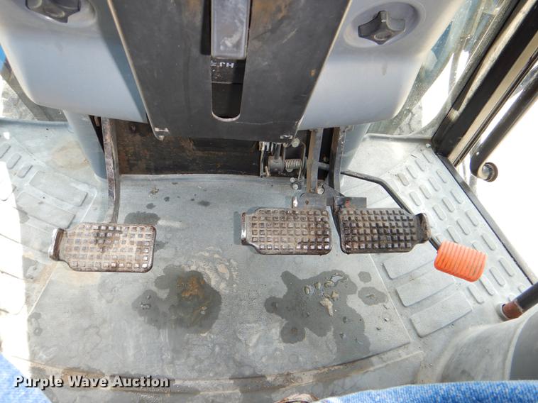 image for item DE0116 2002 New Holland TS100 tractor