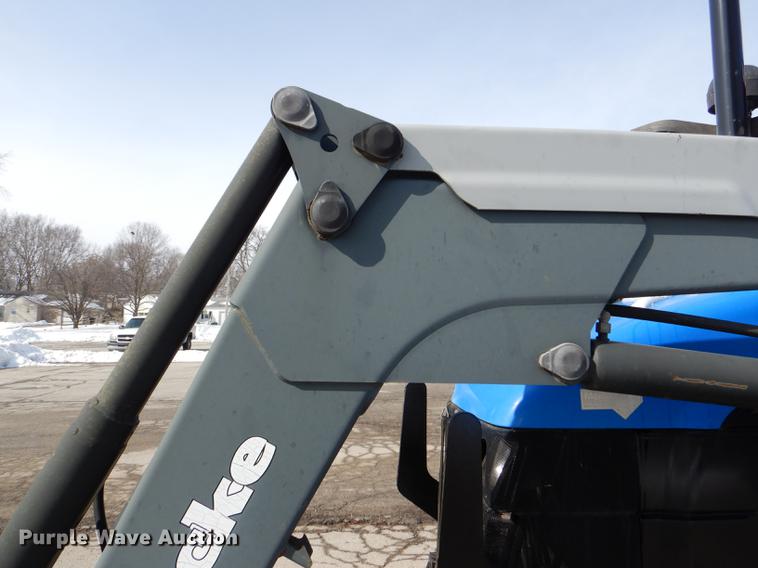 image for item DE0116 2002 New Holland TS100 tractor