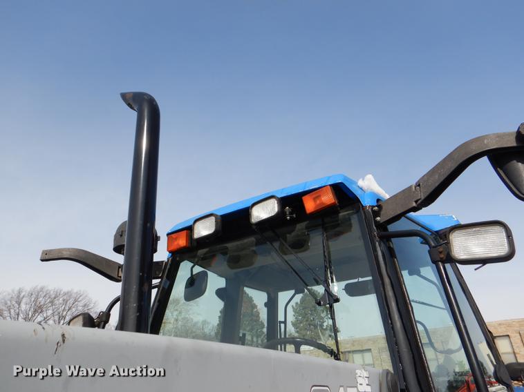 image for item DE0116 2002 New Holland TS100 tractor