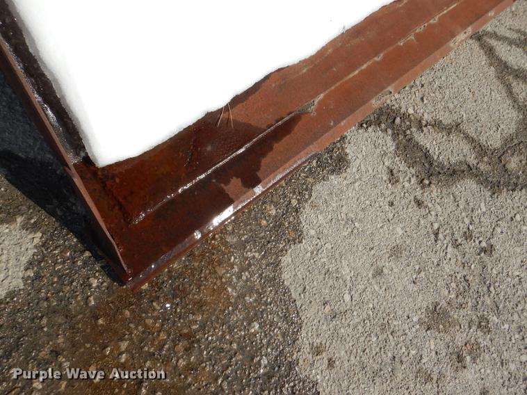 image for item DE0116 2002 New Holland TS100 tractor