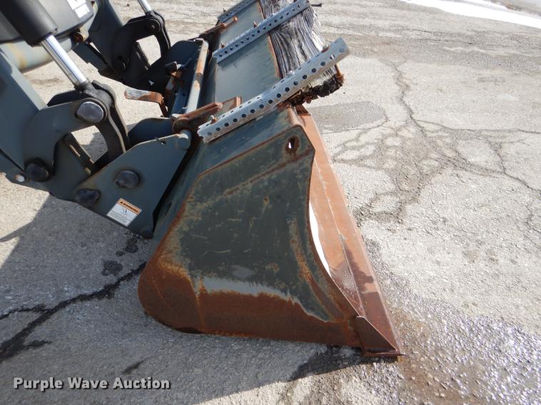 image for item DE0116 2002 New Holland TS100 tractor