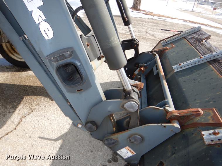 image for item DE0116 2002 New Holland TS100 tractor