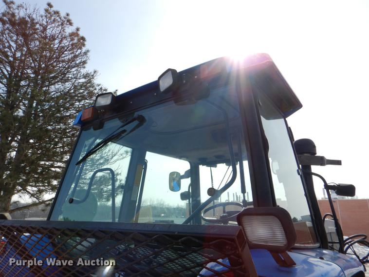 image for item DE0116 2002 New Holland TS100 tractor