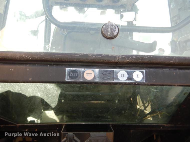 image for item DE0116 2002 New Holland TS100 tractor