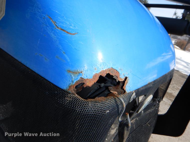 image for item DE0116 2002 New Holland TS100 tractor