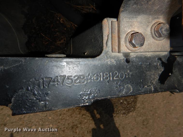 image for item DE0116 2002 New Holland TS100 tractor