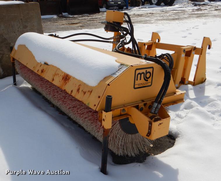 image for item DE0117 2004 MB TKH broom head