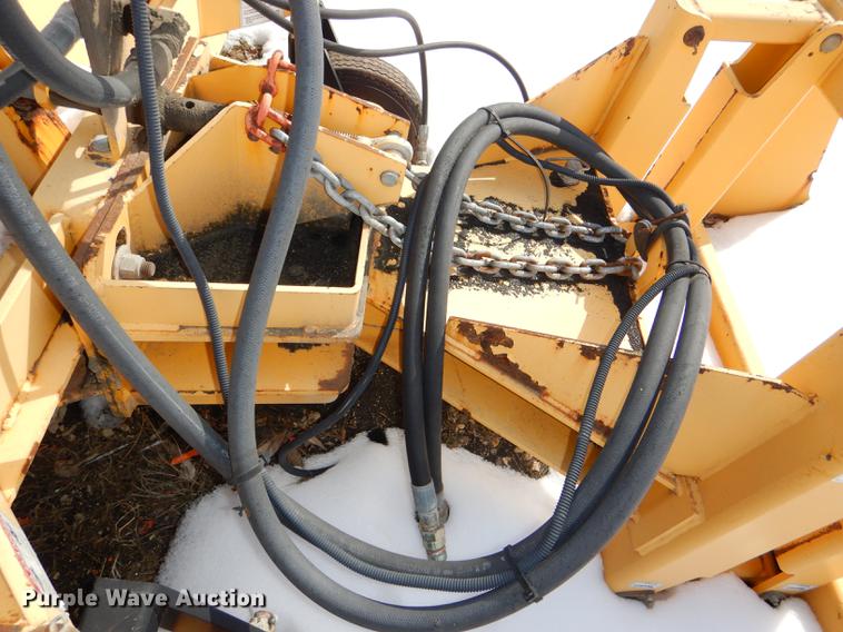 image for item DE0117 2004 MB TKH broom head