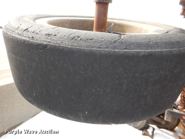 image for item DE0120 2011 Land Pride RCBM6615 batwing rotary mower