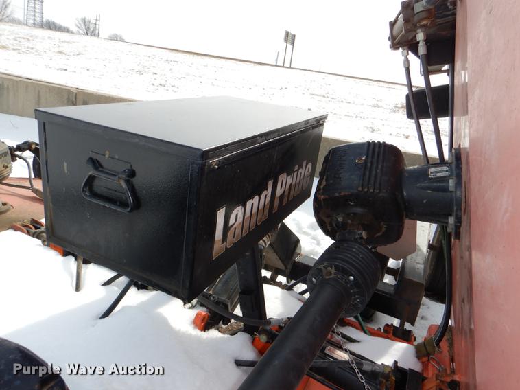 image for item DE0120 2011 Land Pride RCBM6615 batwing rotary mower