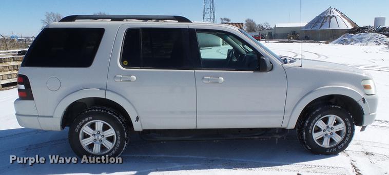 image for item DF2957 2009 Ford Explorer SUV