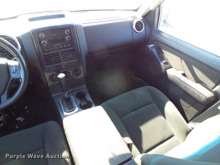image for item DF2957 2009 Ford Explorer SUV