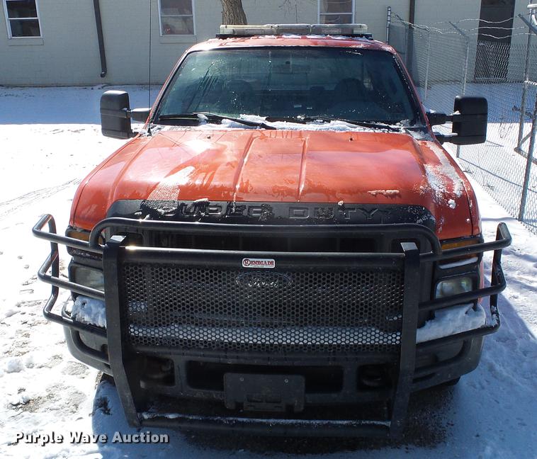 image for item DF2958 2009 Ford F250 Super Duty XL Crew Cab utility bed pickup truck