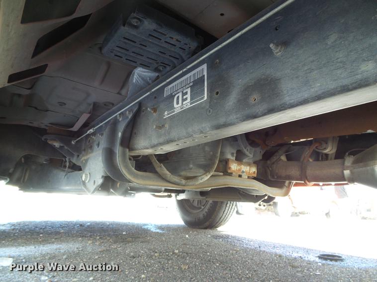 image for item DF2958 2009 Ford F250 Super Duty XL Crew Cab utility bed pickup truck