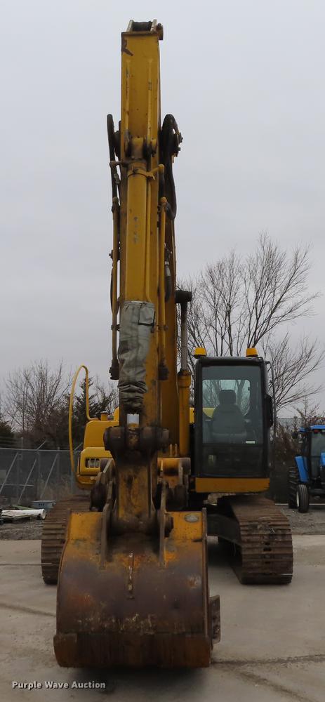 image for item DN9092 2005 John Deere 200C LC excavator