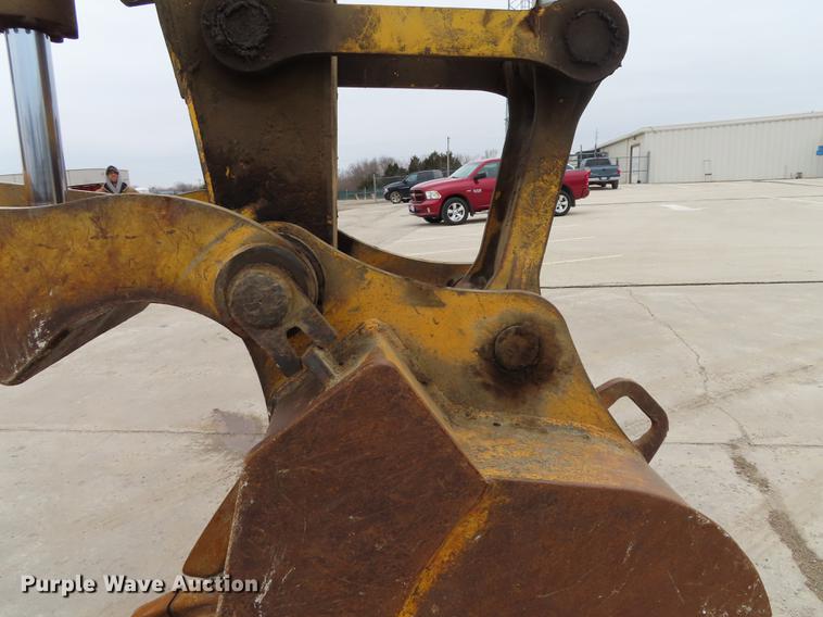 image for item DN9092 2005 John Deere 200C LC excavator