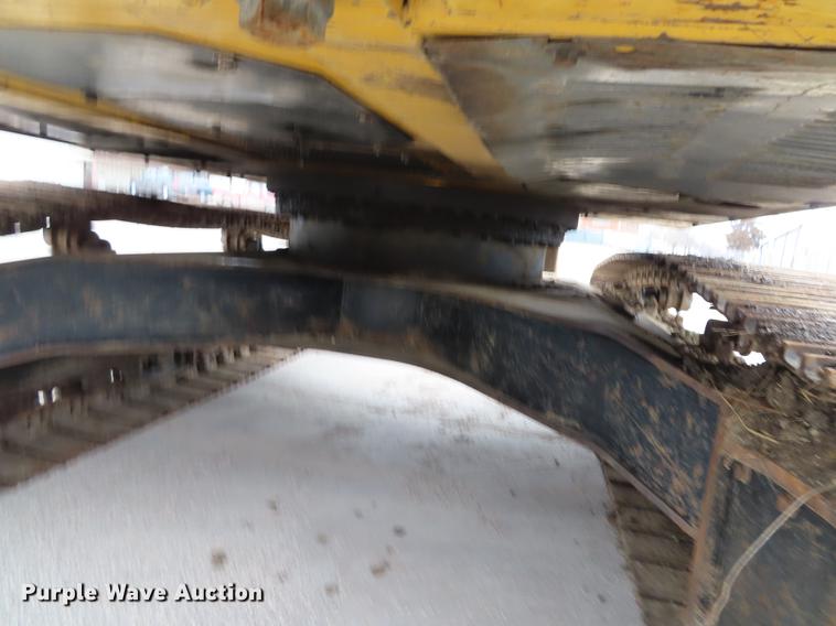 image for item DN9092 2005 John Deere 200C LC excavator