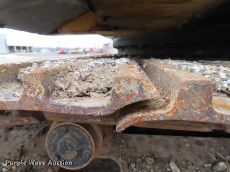 image for item DN9092 2005 John Deere 200C LC excavator