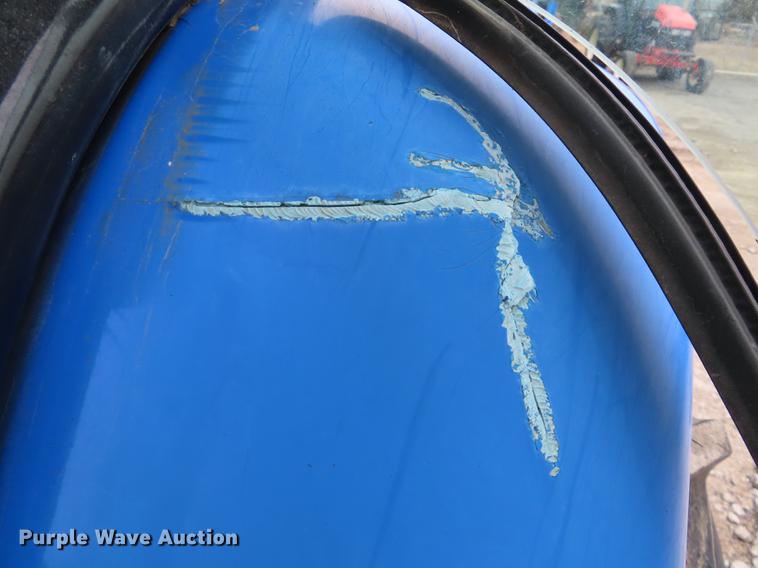 image for item DN9093 2002 New Holland TS100 tractor