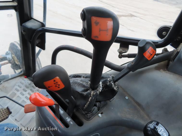 image for item DN9093 2002 New Holland TS100 tractor