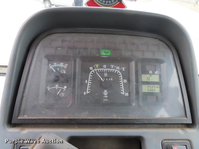 image for item DN9093 2002 New Holland TS100 tractor