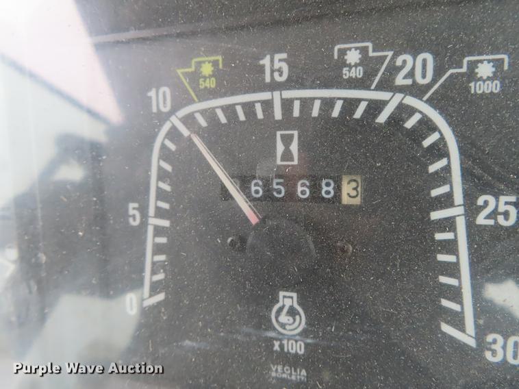 image for item DN9093 2002 New Holland TS100 tractor