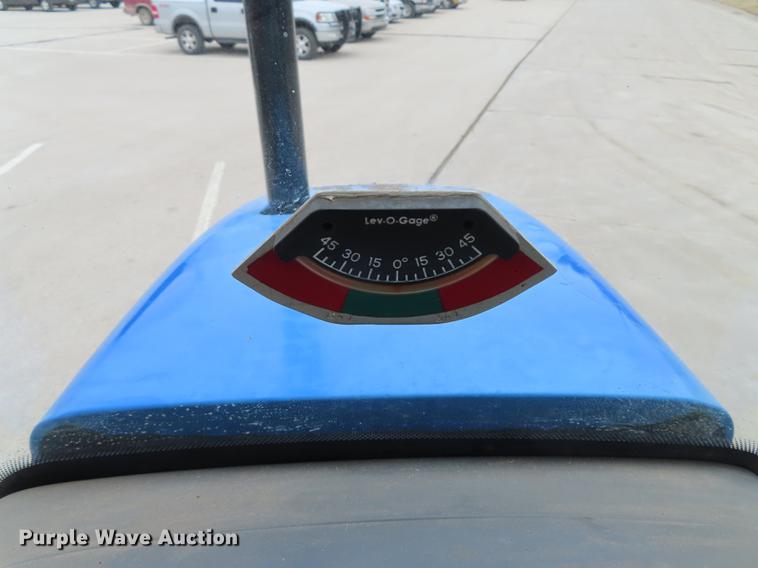 image for item DN9093 2002 New Holland TS100 tractor