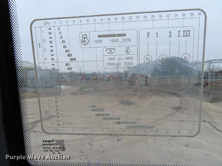 image for item DN9093 2002 New Holland TS100 tractor