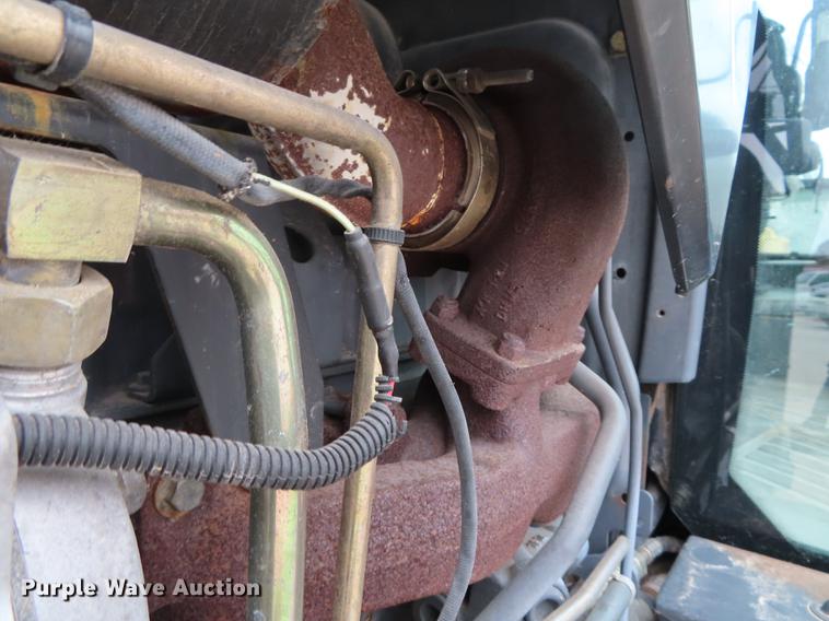 image for item DN9093 2002 New Holland TS100 tractor