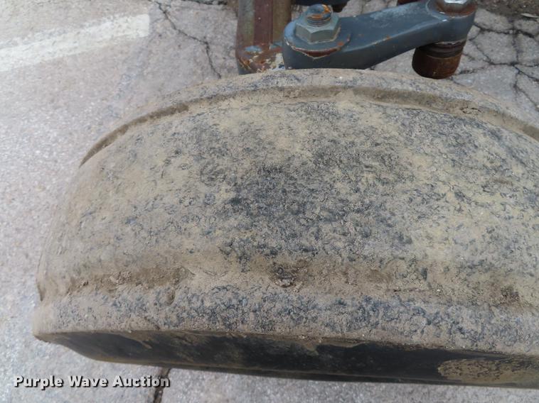 image for item DN9094 2002 New Holland TS100 tractor