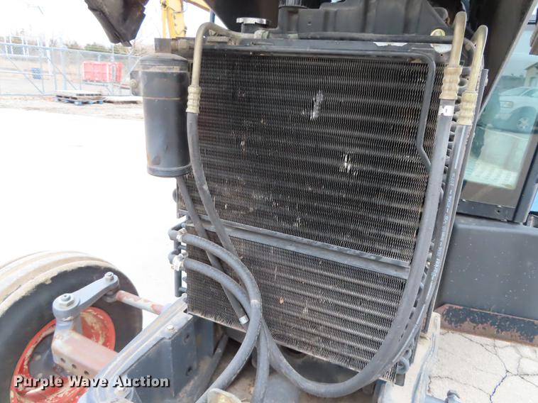 image for item DN9094 2002 New Holland TS100 tractor