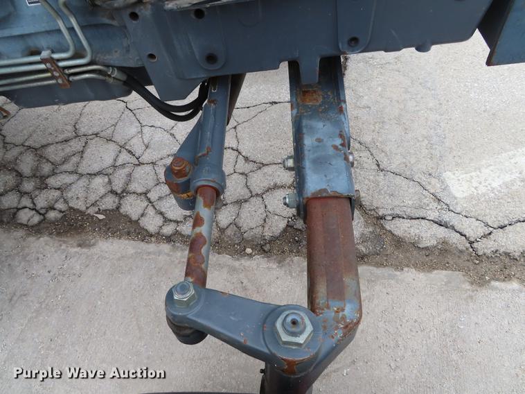 image for item DN9094 2002 New Holland TS100 tractor