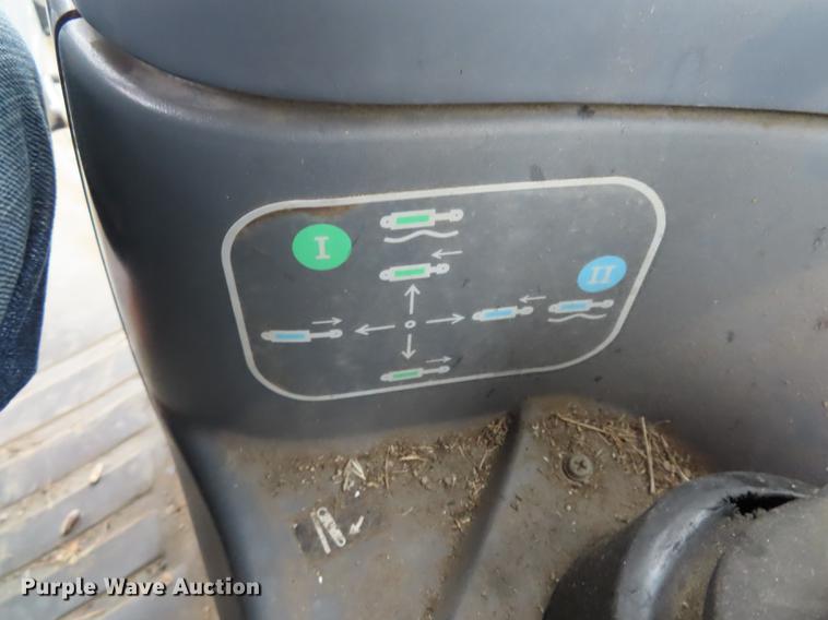 image for item DN9094 2002 New Holland TS100 tractor