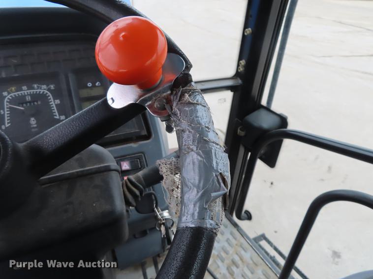 image for item DN9094 2002 New Holland TS100 tractor