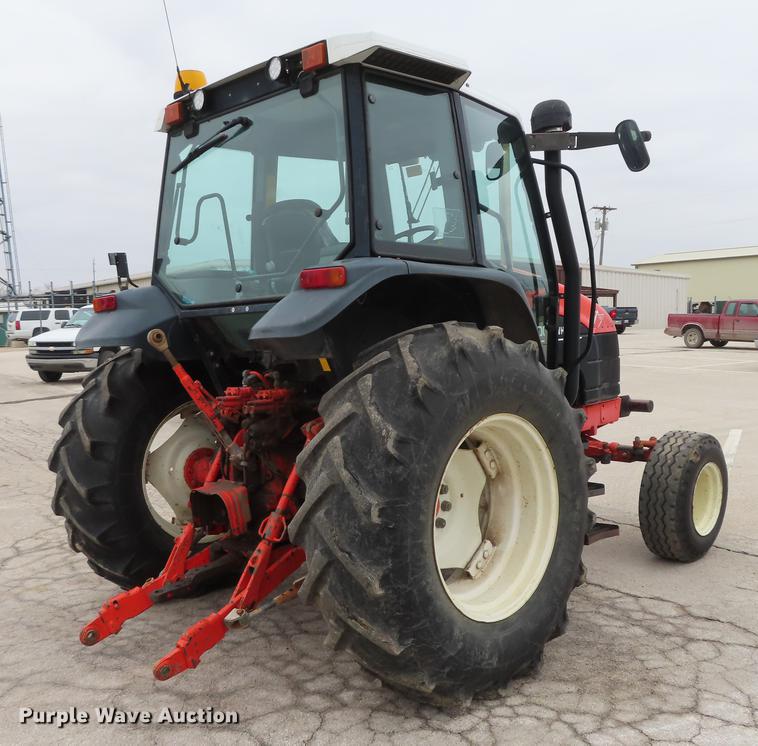 image for item DN9095 2000 New Holland TS100 tractor