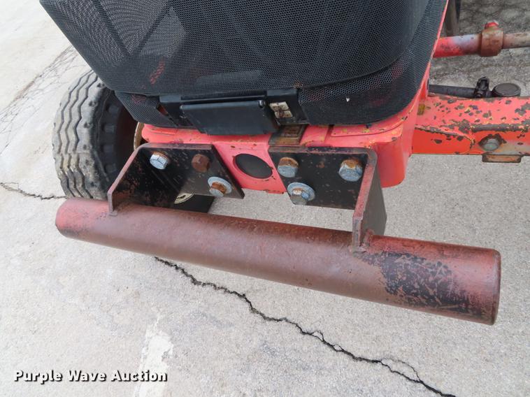 image for item DN9095 2000 New Holland TS100 tractor