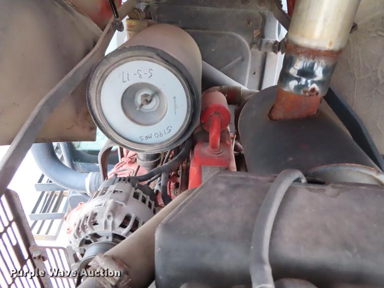 image for item DN9095 2000 New Holland TS100 tractor