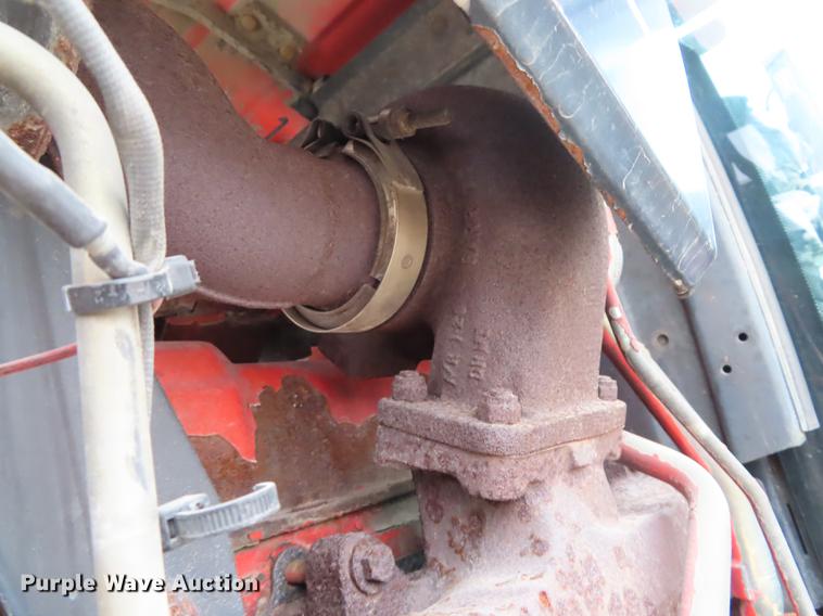 image for item DN9095 2000 New Holland TS100 tractor