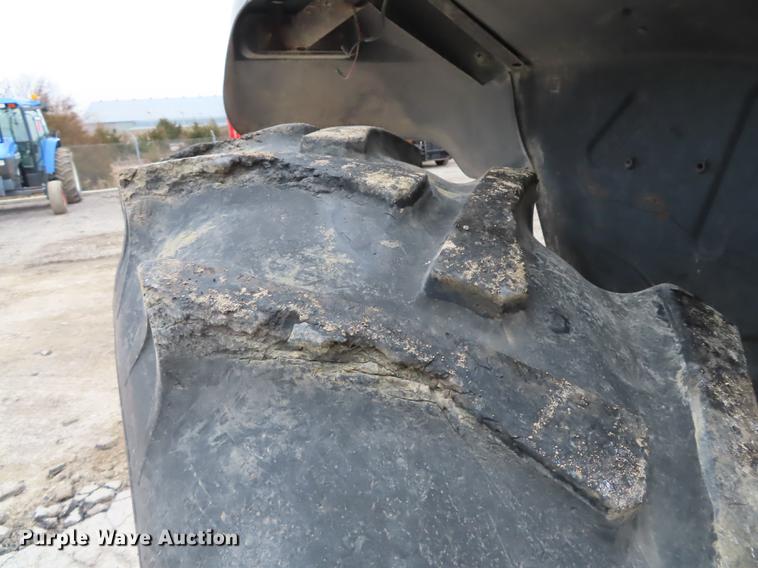 image for item DN9095 2000 New Holland TS100 tractor